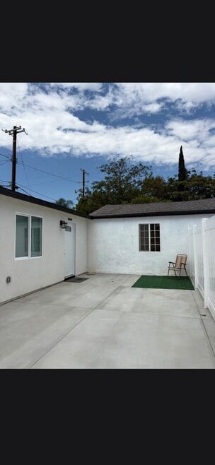 Building Photo - 7937 Cleon Ave