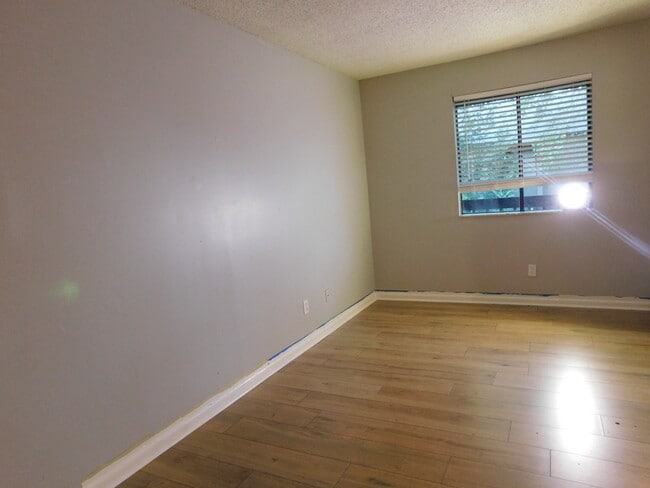 Building Photo - 5327 Westchase Ct