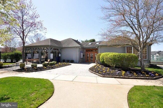 Building Photo - 4208 Adelaide Dr