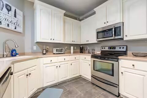 Building Photo - 8116 Kanis Oaks Dr