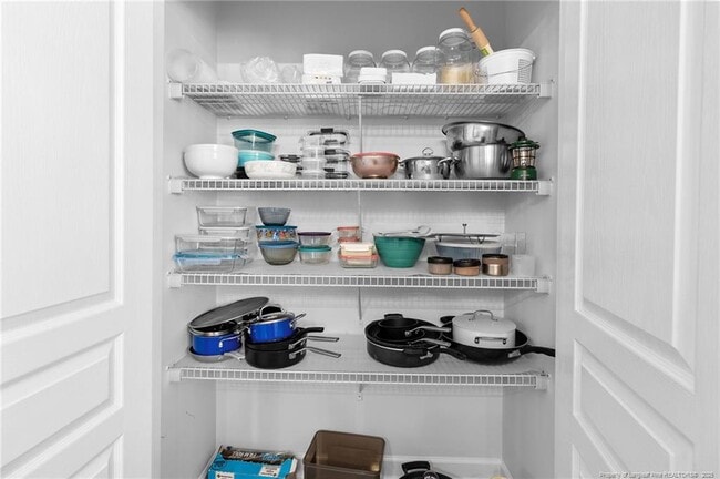 Building Photo - 1321 Braybrooke Pl