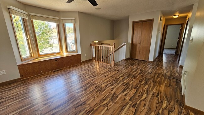 Building Photo - Beautiful Single Family Home