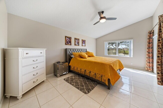 Building Photo - 3665 Miramontes Cir