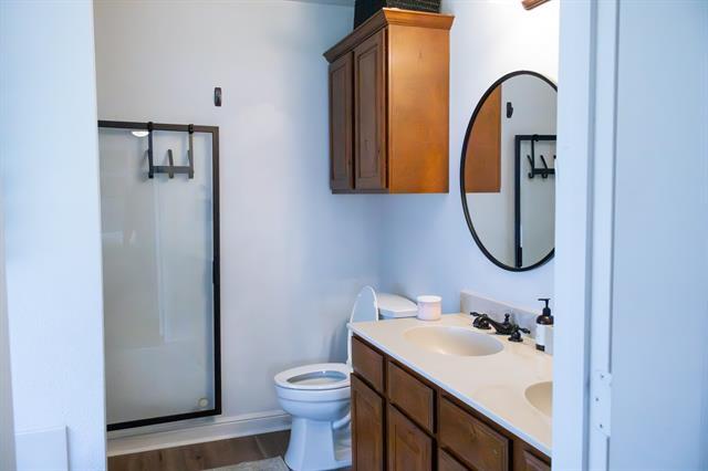 Building Photo - 2304 Eton Pl