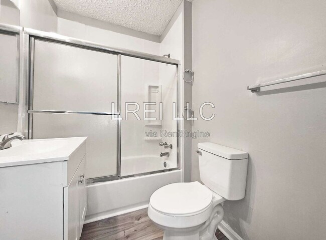 Building Photo - 3615 Del Park Terrace