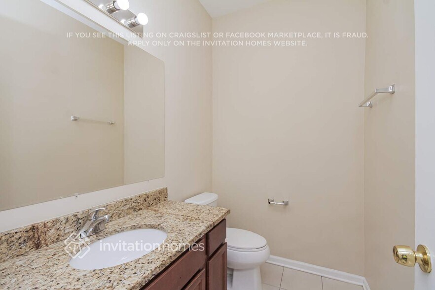 Building Photo - 18160 Goesel Dr