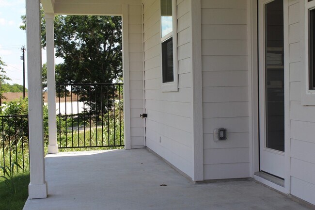 Building Photo - 7516 Harmony Shoals Bnd
