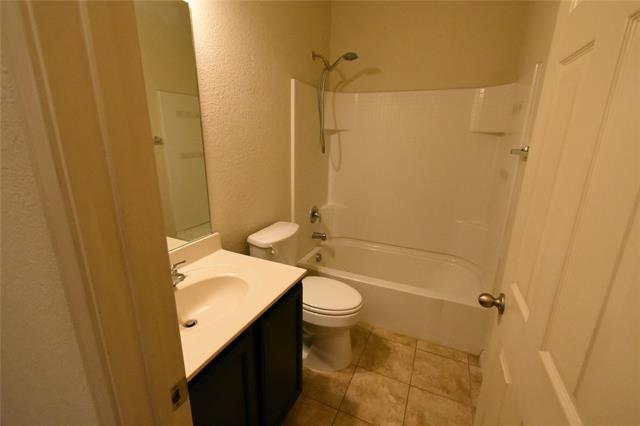 Building Photo - 201 Plantation Dr