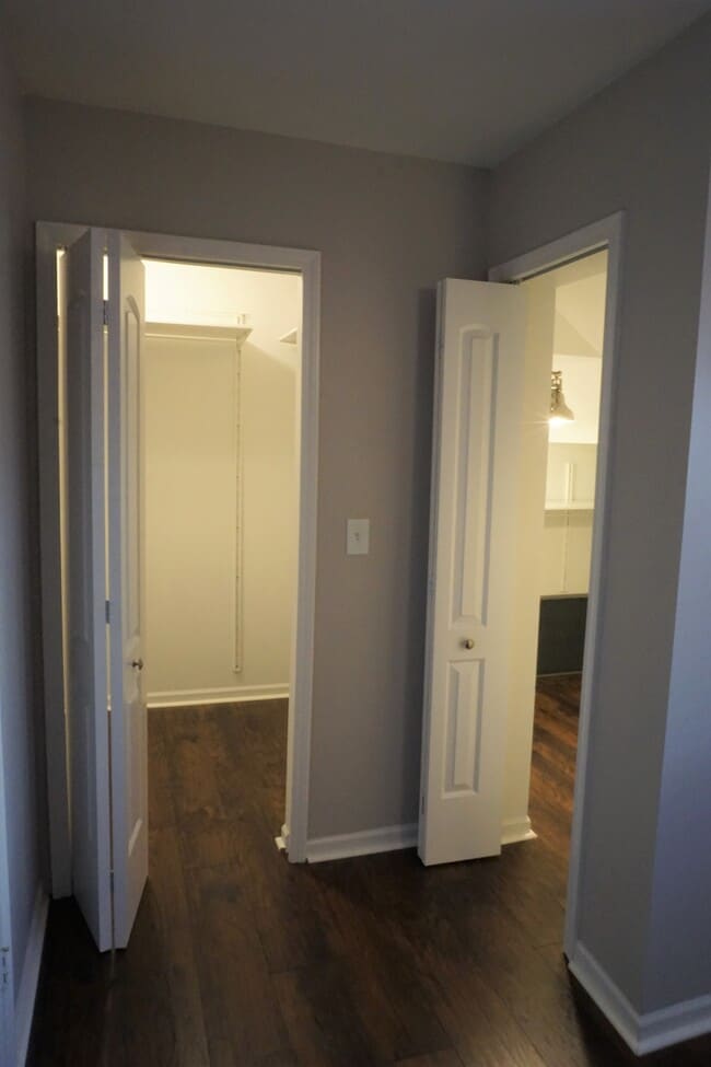 Building Photo - 114 Pinewood Dr