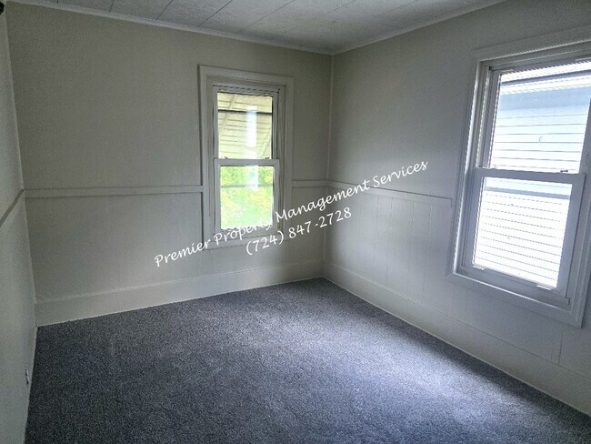 Building Photo - 3408 3rd Ave