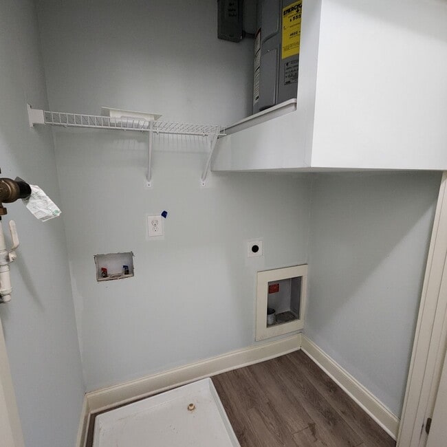 Building Photo - 2 Bedroom North Raleigh for rent