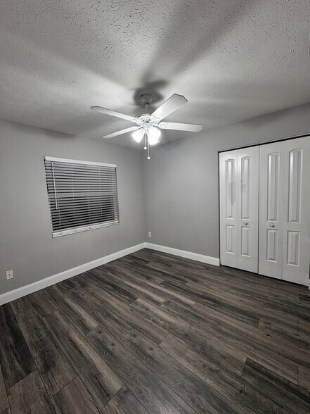 Building Photo - 7724 Brettonwood Dr