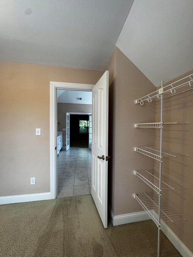 Building Photo - 3120 Hemingway Ln