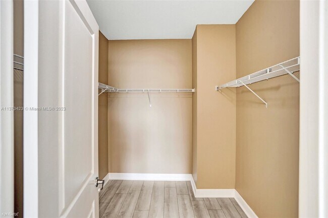 Building Photo - 4 br, 2.5 bath House - 4616 NW 59th St