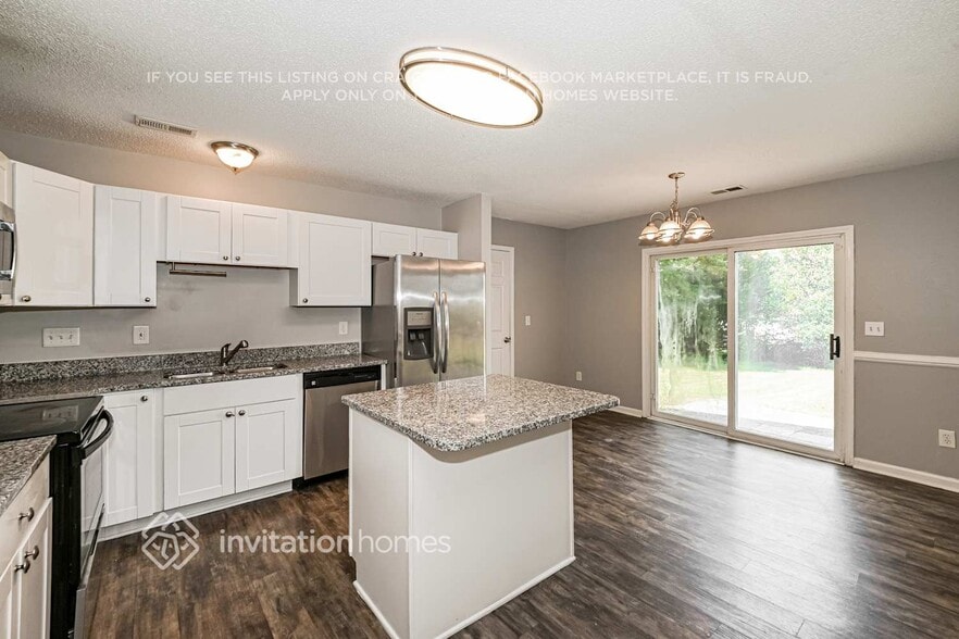 Building Photo - 915 Jordans Pond Ln