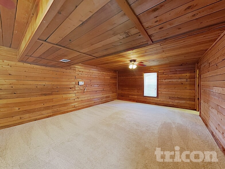 Building Photo - 4088 Valley Brook Rd