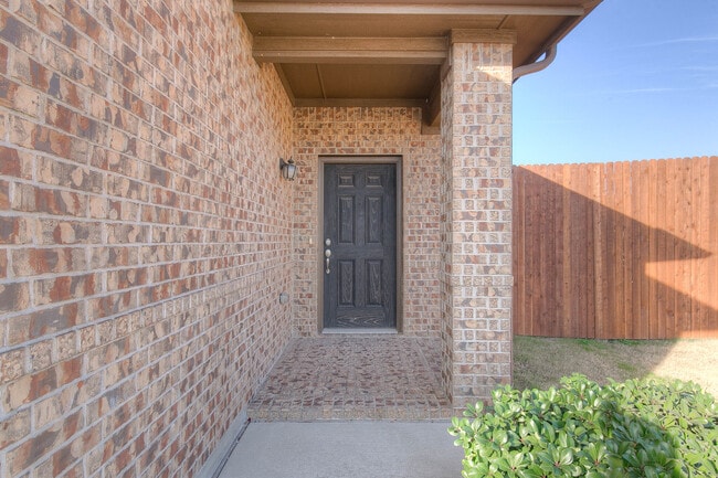 Building Photo - 1205 Glen Ct