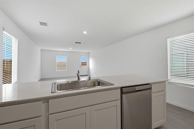 Building Photo - 6307 Sandpiper Ln