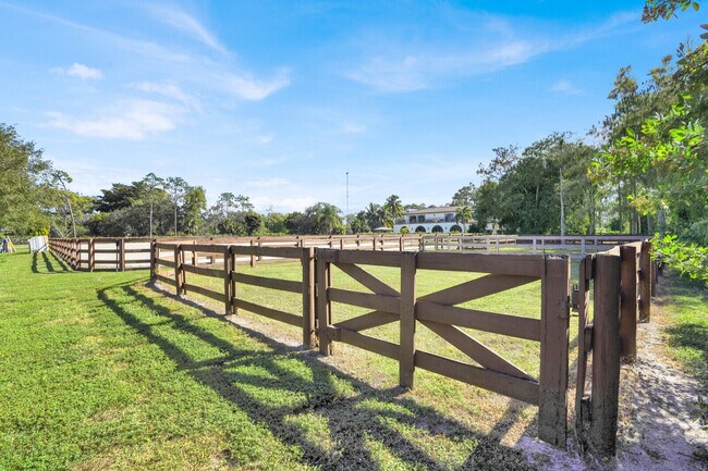 Building Photo - 11231 Ira Ln