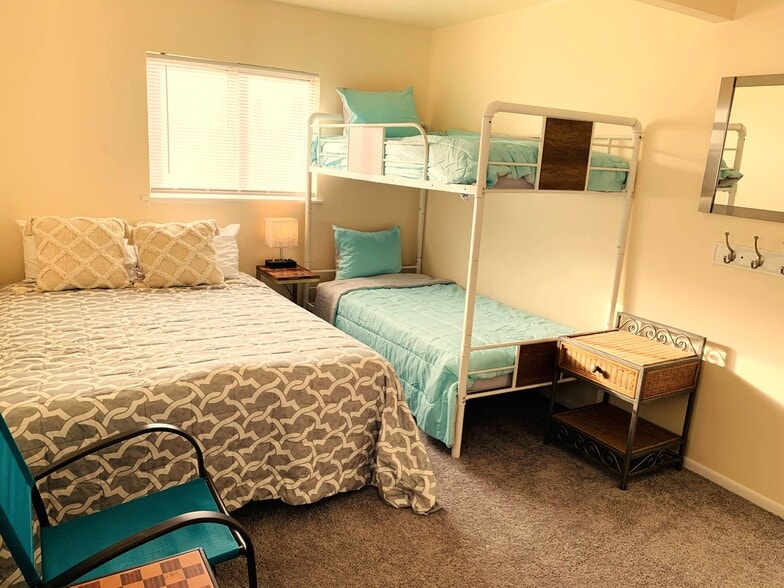 Building Photo - 125 S 8th St