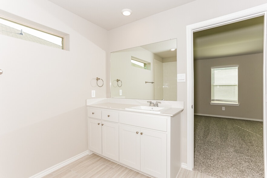 Building Photo - 8448 Hollymead Ln