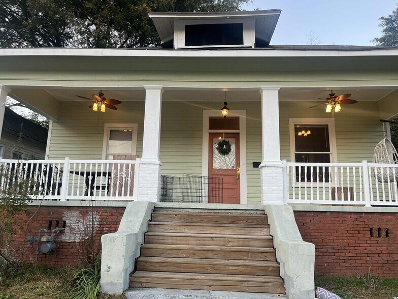 Primary Photo - 2533 English Ave