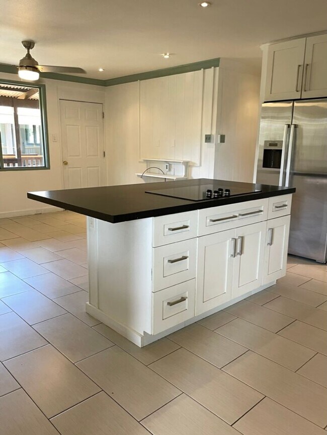 Building Photo - 2 Bedroom, 1 Bath House Across The Street ...