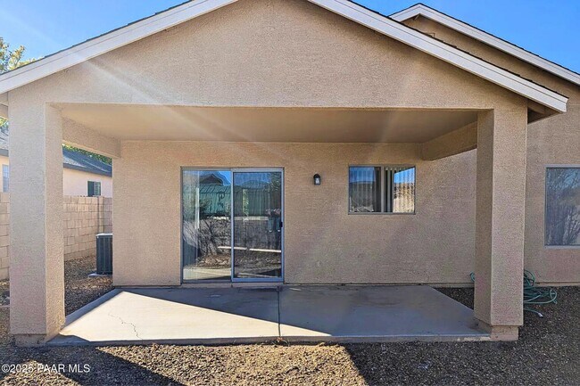 Building Photo - 7559 N Summit Pass