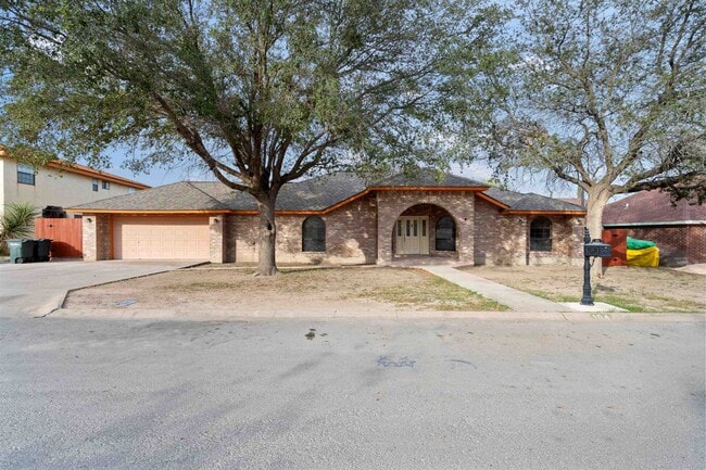 Building Photo - 104 Virgie St