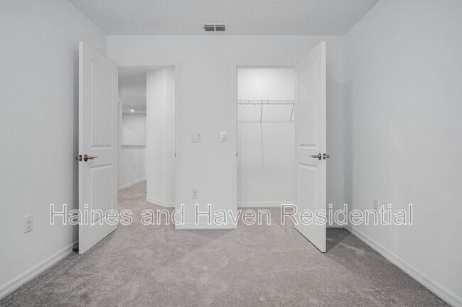 Building Photo - 4429 River Beacon Blvd