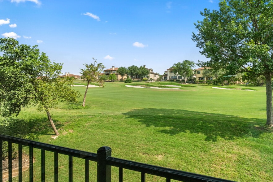 Building Photo - 15 Borello Dr