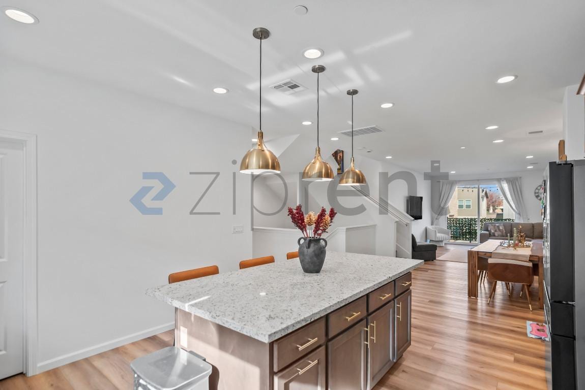 Building Photo - 6216 Diamond Wy