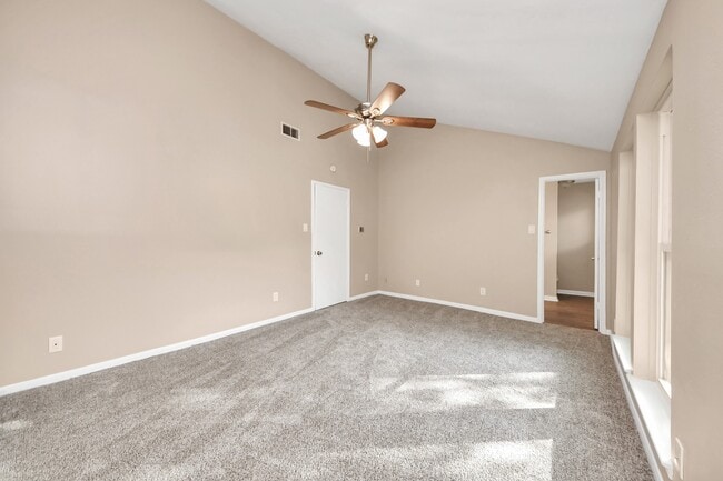 Building Photo - 11923 Briar Forest Dr