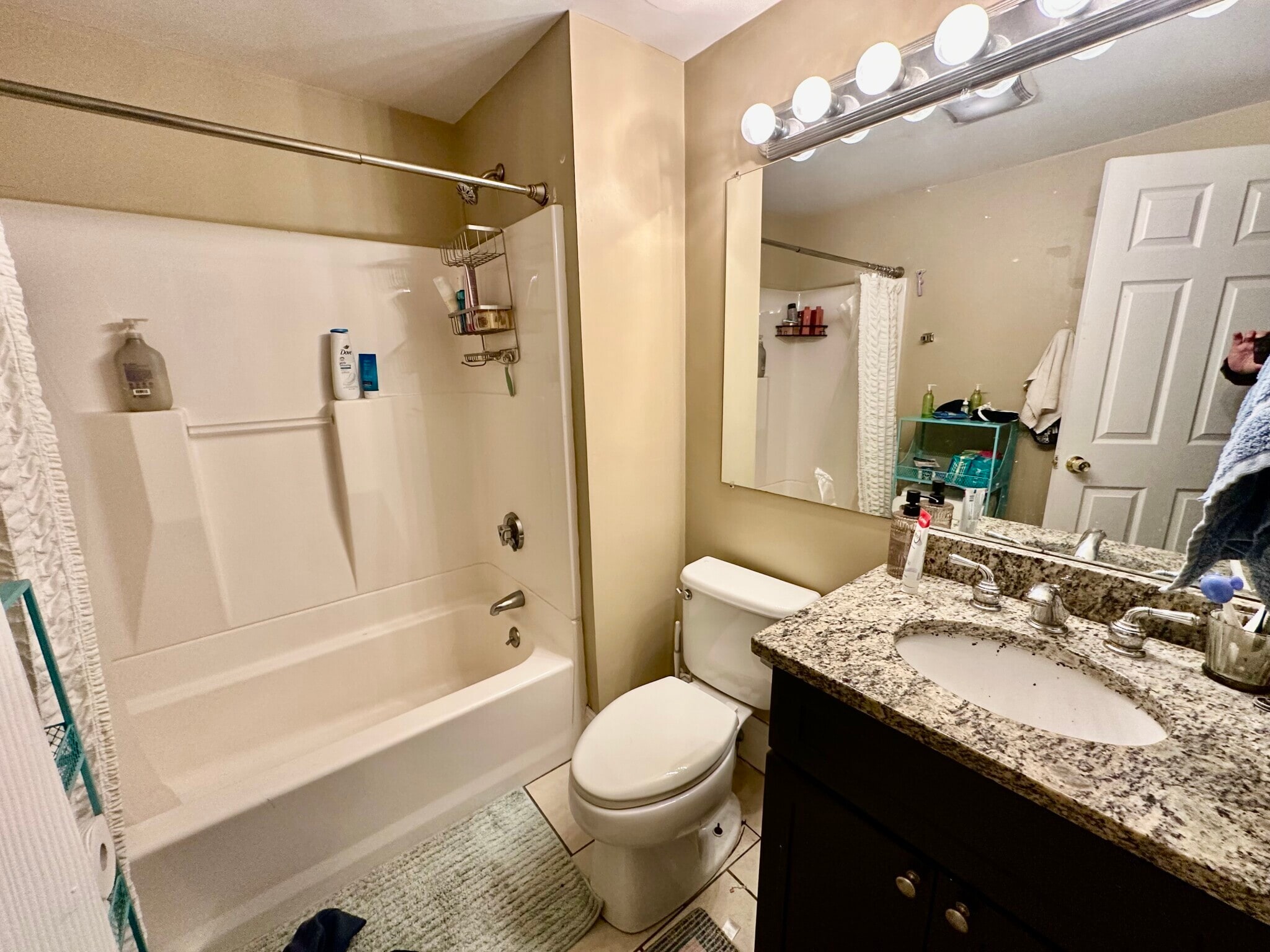 Building Photo - 72 Egmont St