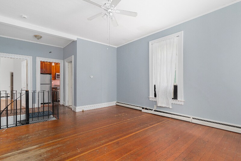 Building Photo - 77 Lloyd Ave