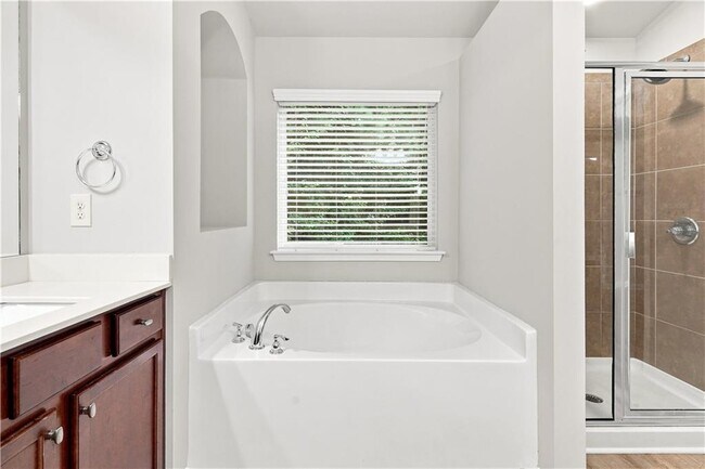 Building Photo - 1336 Brookmere Way