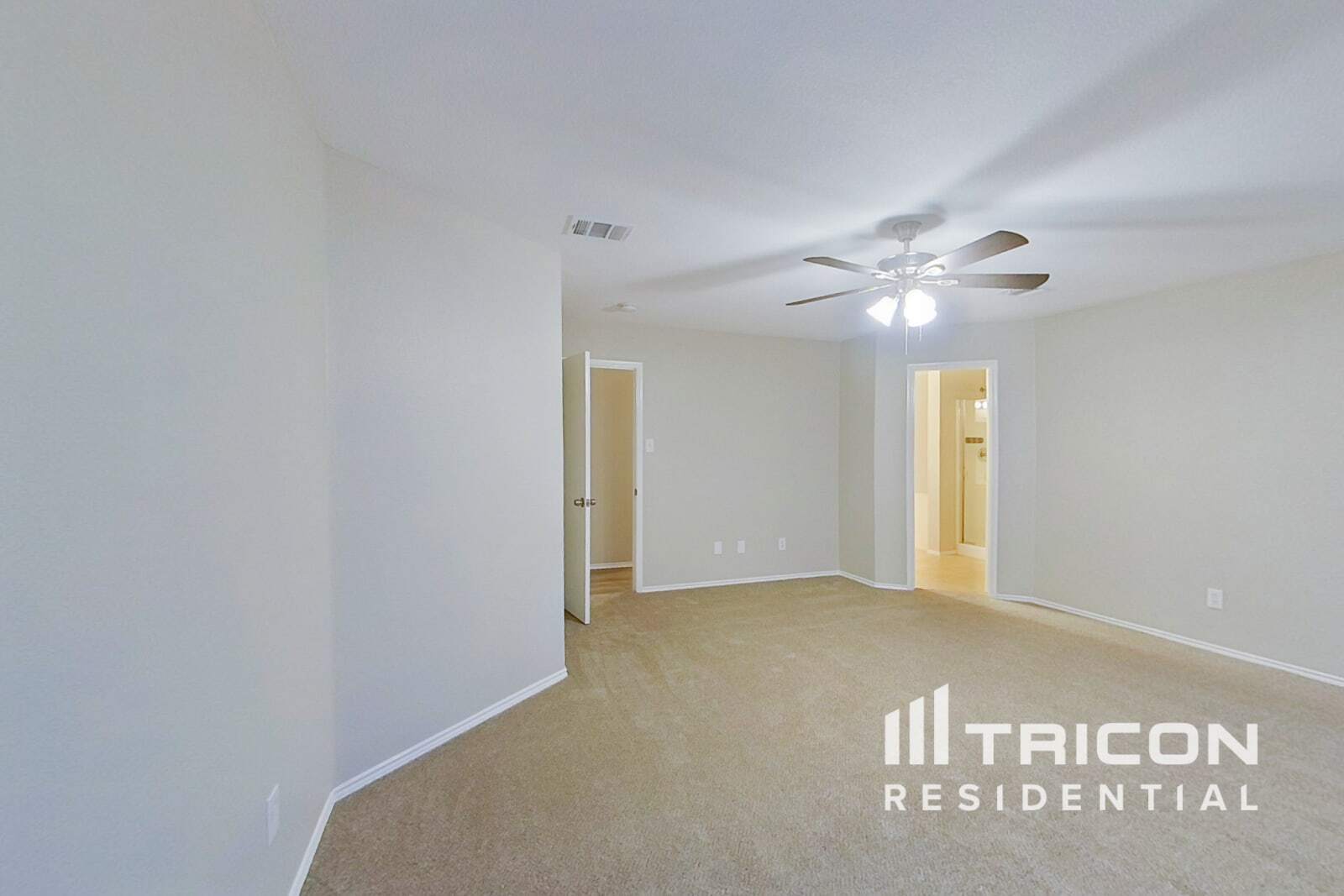 Building Photo - 2705 White Pine Dr