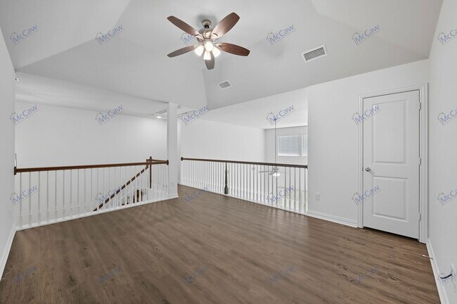 Building Photo - 1124 Salem Dr