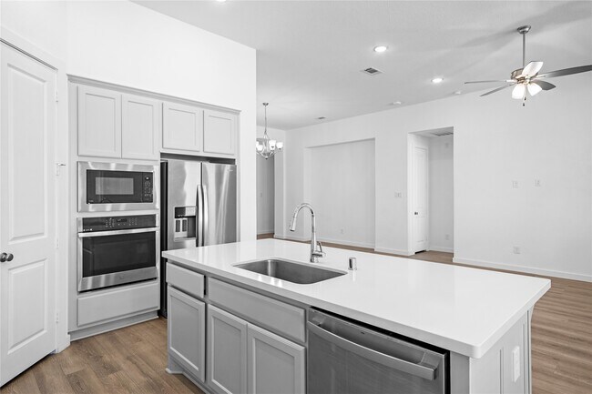 Building Photo - 17127 Crimson Crest Dr