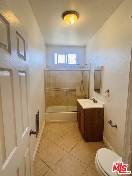 Building Photo - 417 W 52nd Pl