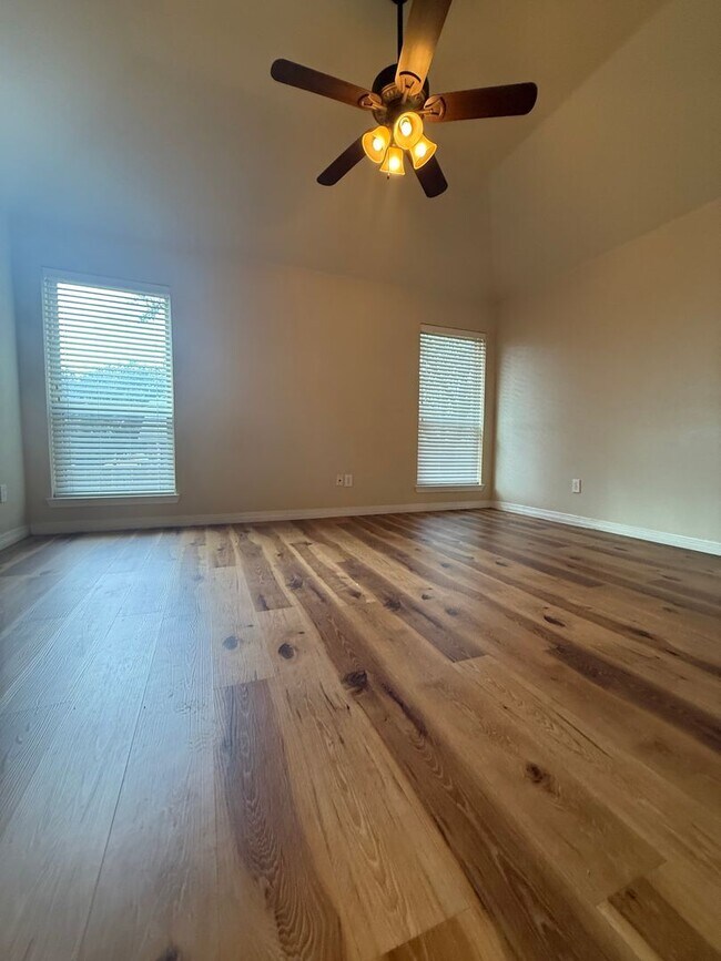 Building Photo - Beautiful 3/2 in Westover Village