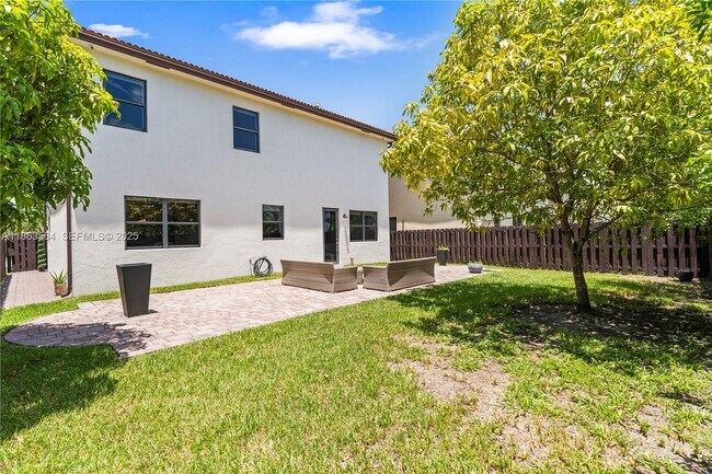 Building Photo - 9974 NW 86th Terrace