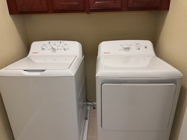 Building Photo - Three Bedroom Damonte Ranch Home