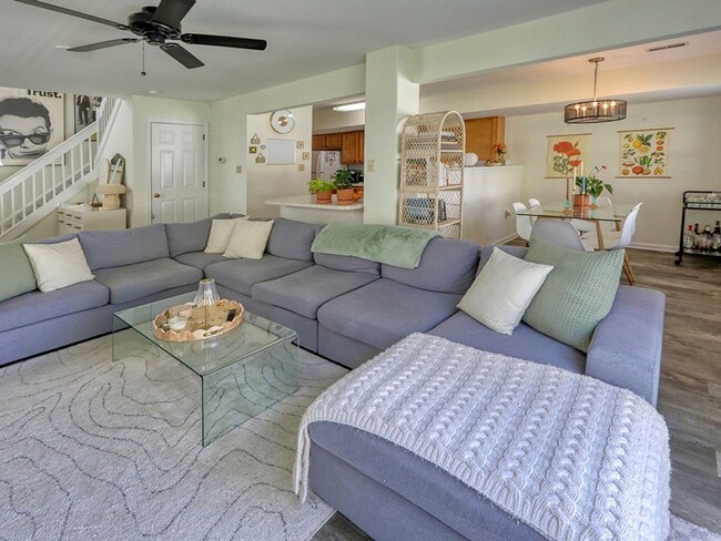 Building Photo - Year-round rental - 4 br 2.5 ba Twin Home in Seabright Village – East of Route 1