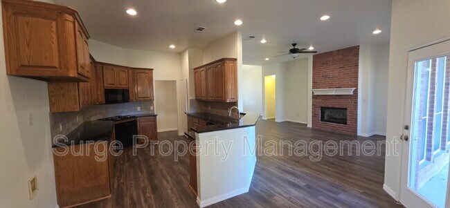 Building Photo - 629 Dorchester Dr