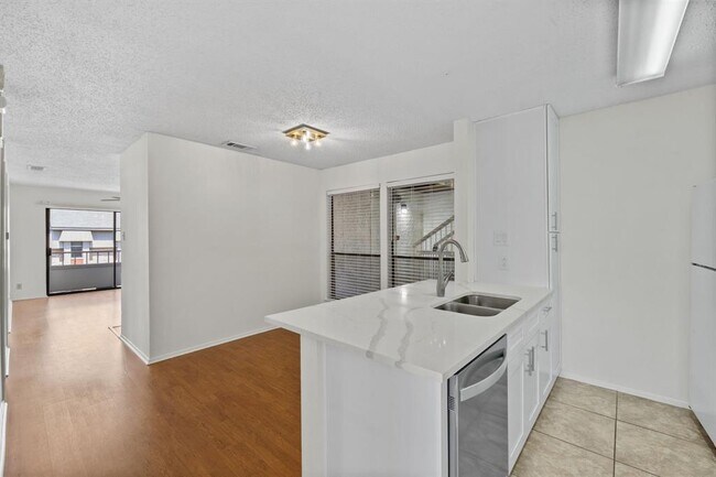 Building Photo - 3115 Helms St