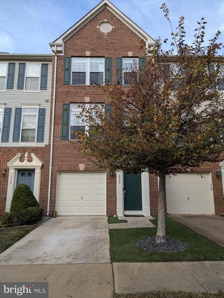 Building Photo - 2922 Huntington Grove Square