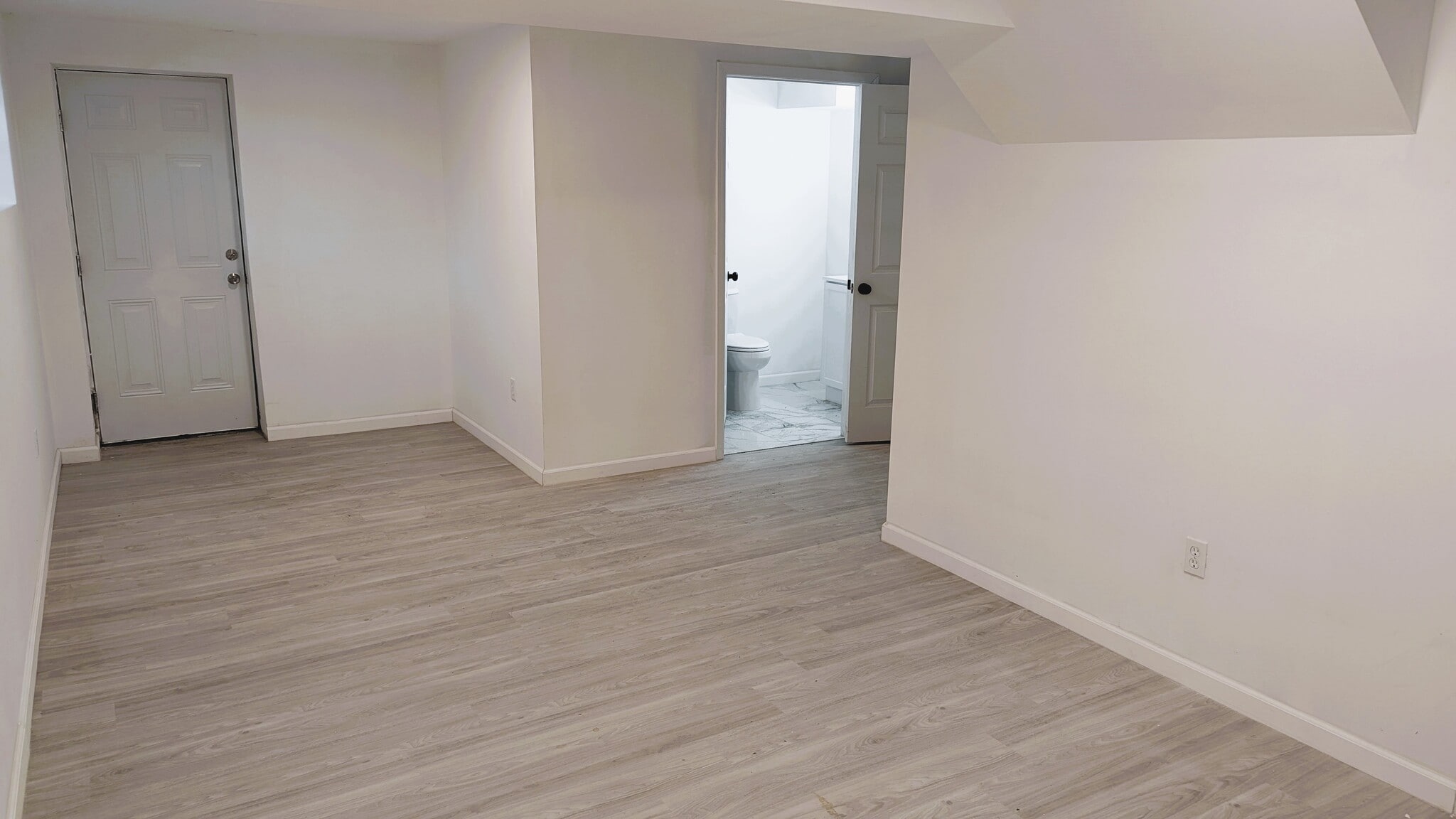Building Photo - 6454 Boca Grande Blvd