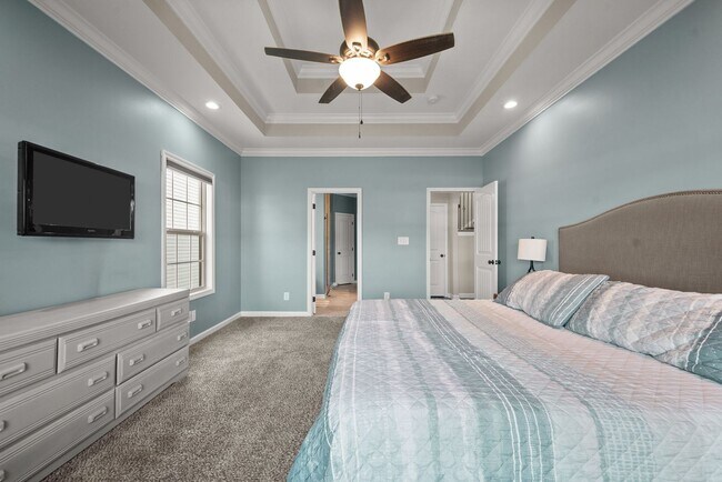 Building Photo - Beautiful Home in Summerfield Waiting to C...