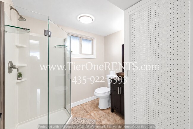 Building Photo - This property offers a NO DEPOSIT option available for qualified renters!